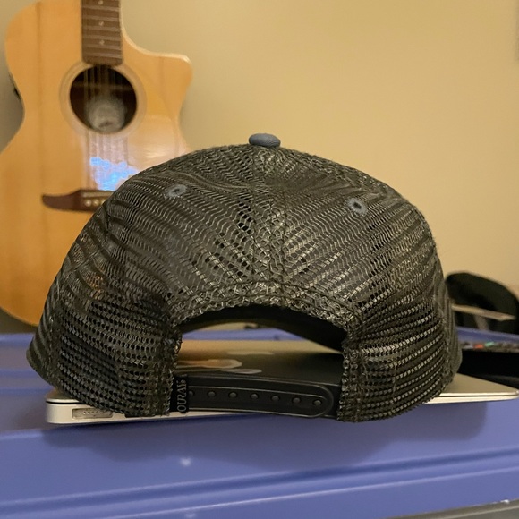 Trucker hat - Picture 2 of 2